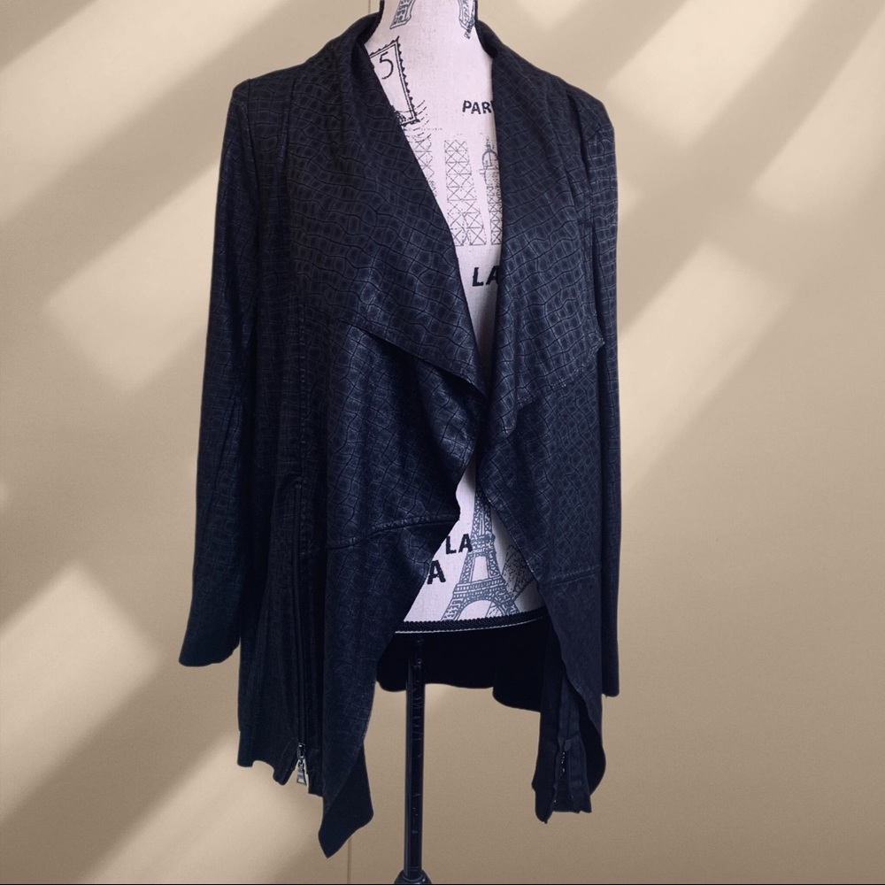 Boss girl power cardigan MED-LARGE
